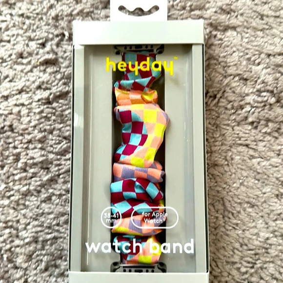 NIB Apple Watch band size 38-41mm - Picture 1 of 2
